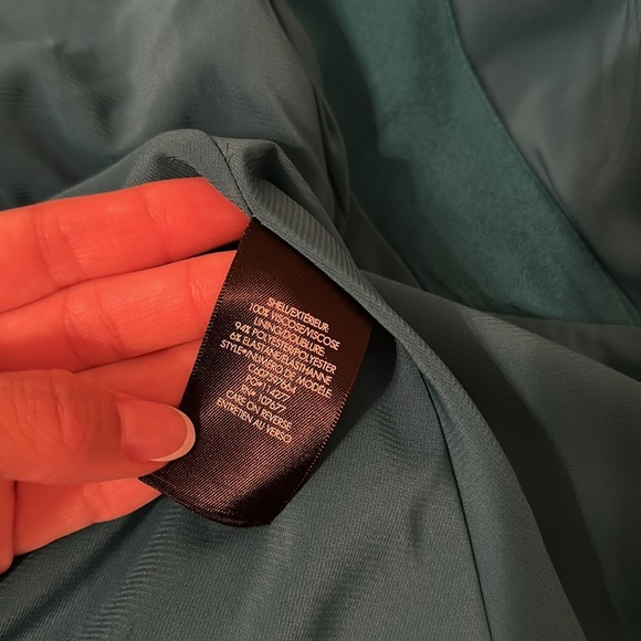 Alice + Olivia Adrianna Short Sleeve Faux Wrap Dress in Dark Turquoise Size 4 - Picture 10 of 10